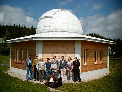 Gruppenbild vor Sternwarte