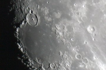 Mond 3
